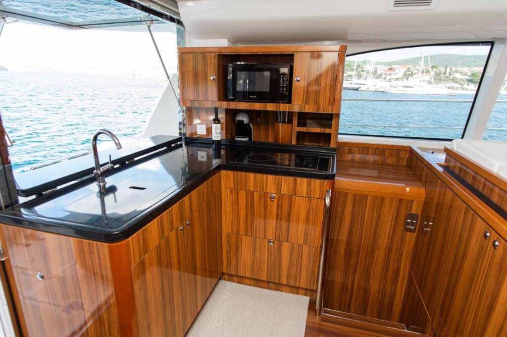 Aquila 44 Adriatic Z