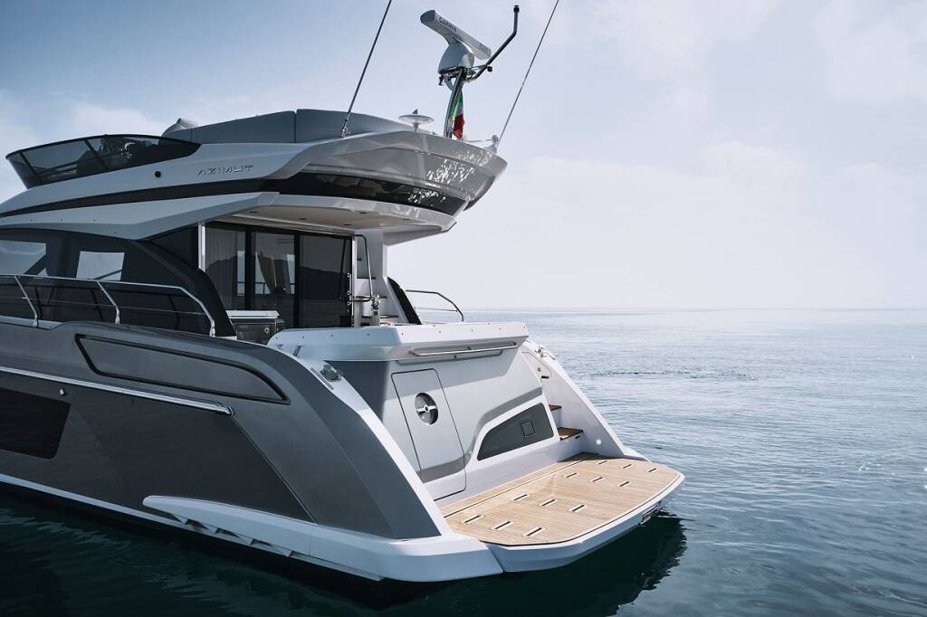 Azimut 53 White