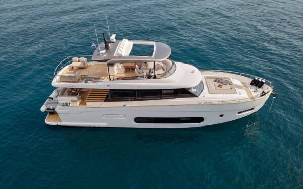 Azimut Magellano 66 Amparito V