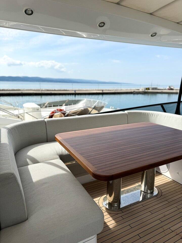 Azimut Magellano 66 Moon light