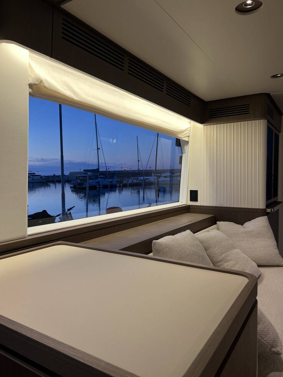 Azimut Magellano 66 Moon light