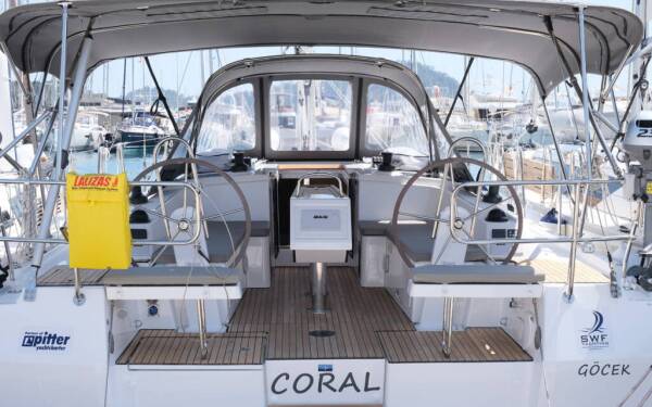 Bavaria C38 Coral