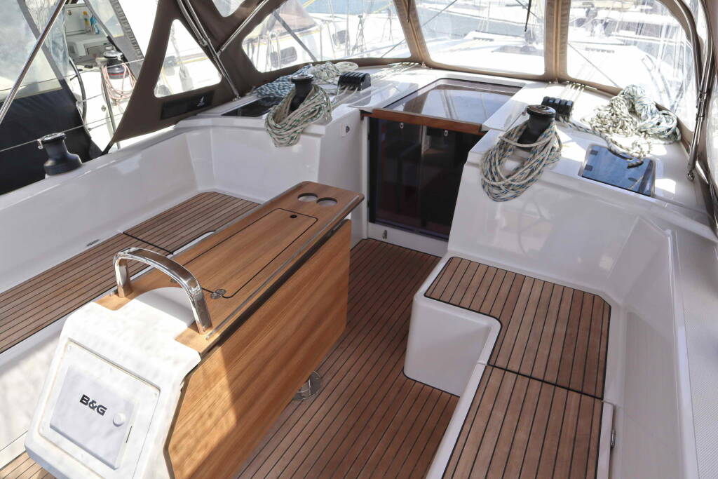 Bavaria C42 PRESTIGE