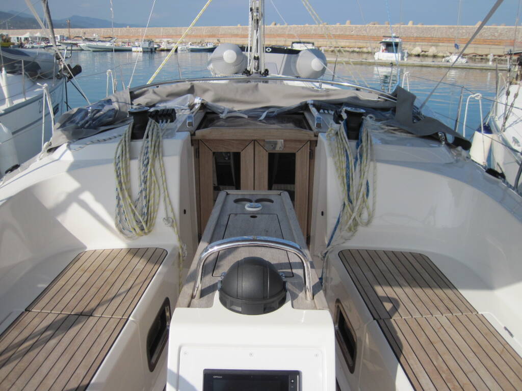 Bavaria Cruiser 37 ECONOMY