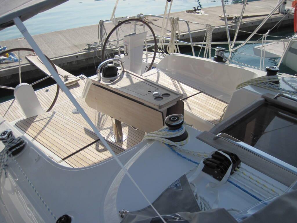 Bavaria Cruiser 37 ECONOMY