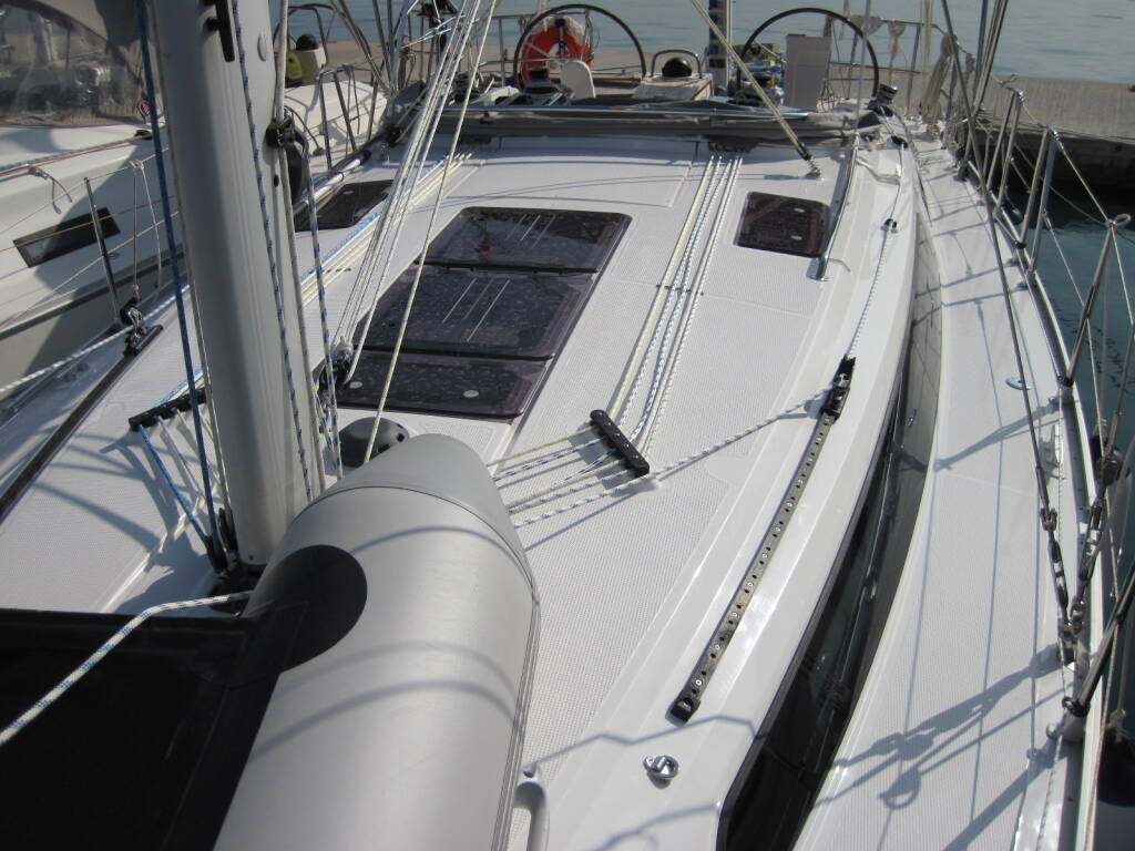 Bavaria Cruiser 37 ECONOMY