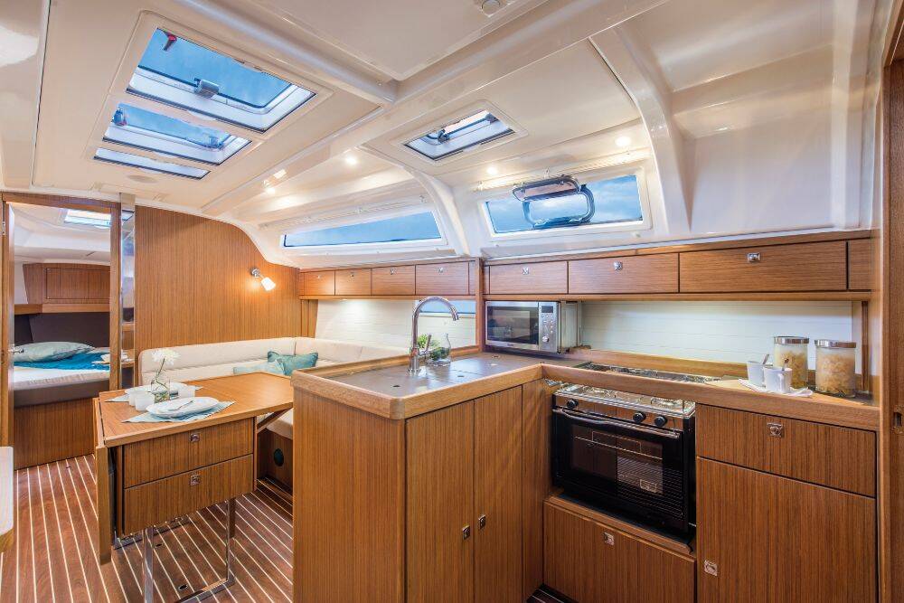 Bavaria Cruiser 37 Lady Lana