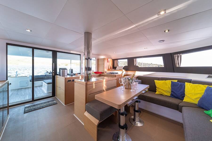 Dufour 48 Catamaran Var