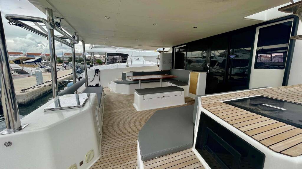 Dufour 48 Catamaran Nirvana