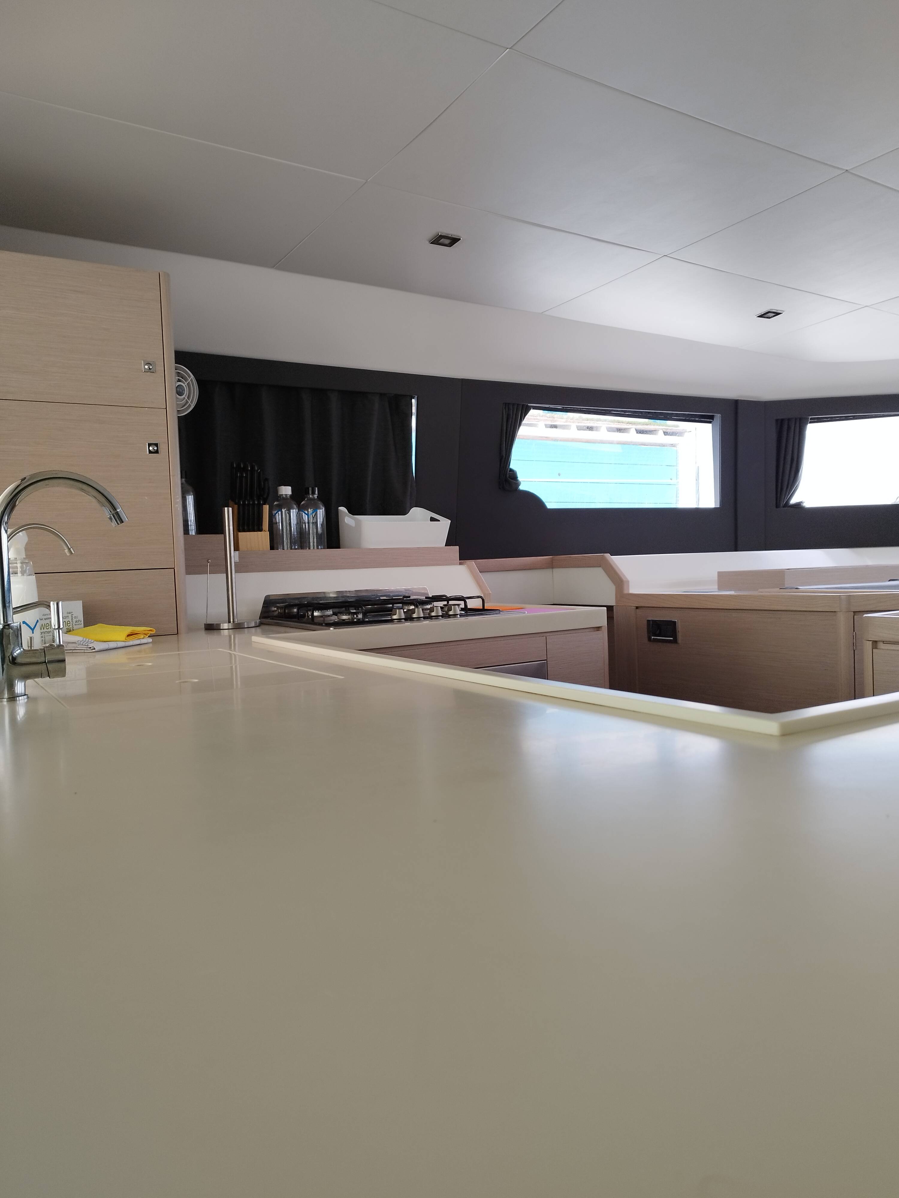 Dufour 48 Catamaran Delphinus