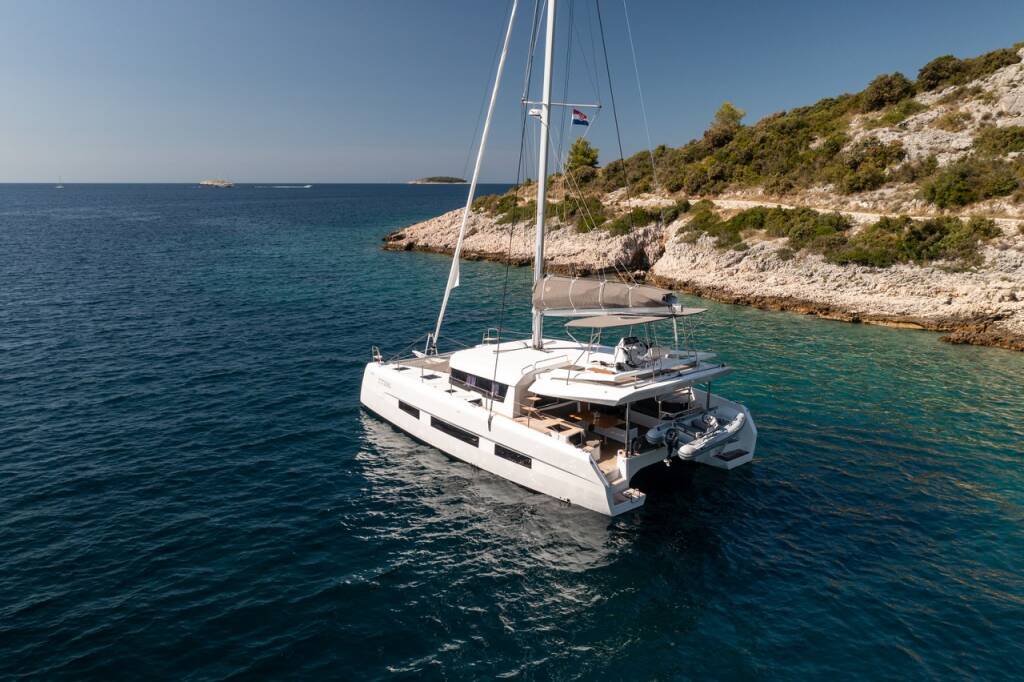 Dufour 48 Catamaran Uma