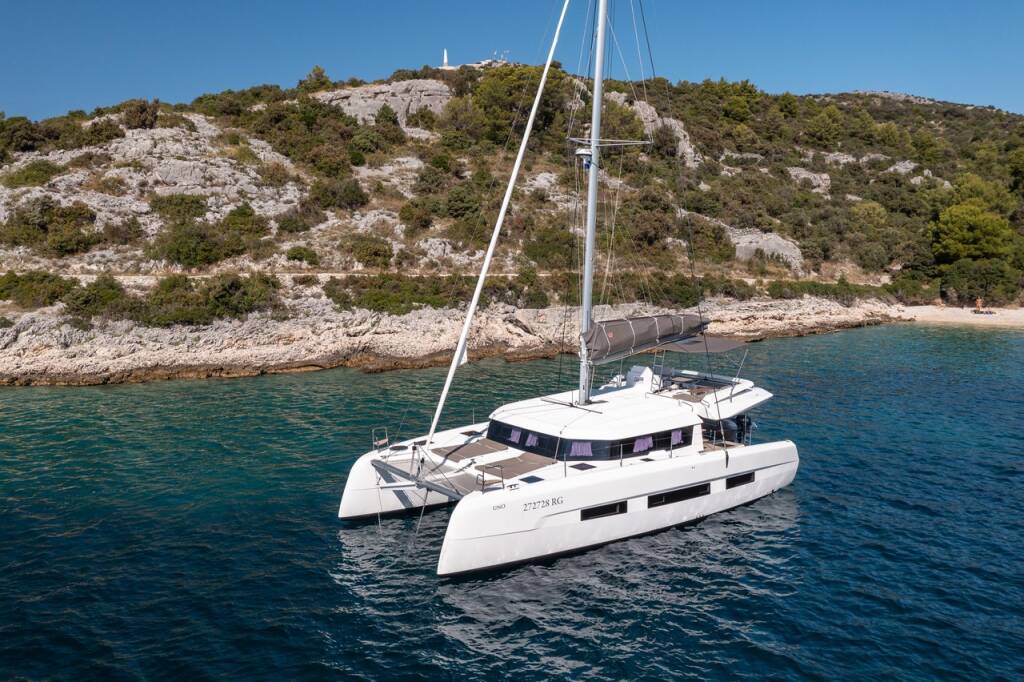 Dufour 48 Catamaran Pando