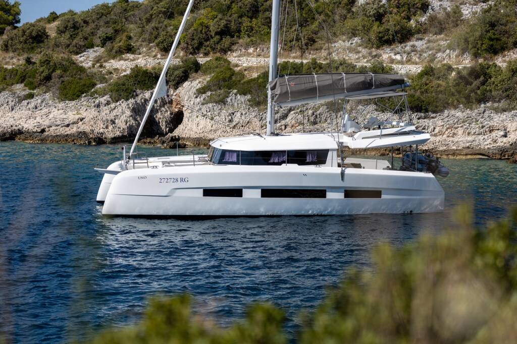 Dufour 48 Catamaran Cat