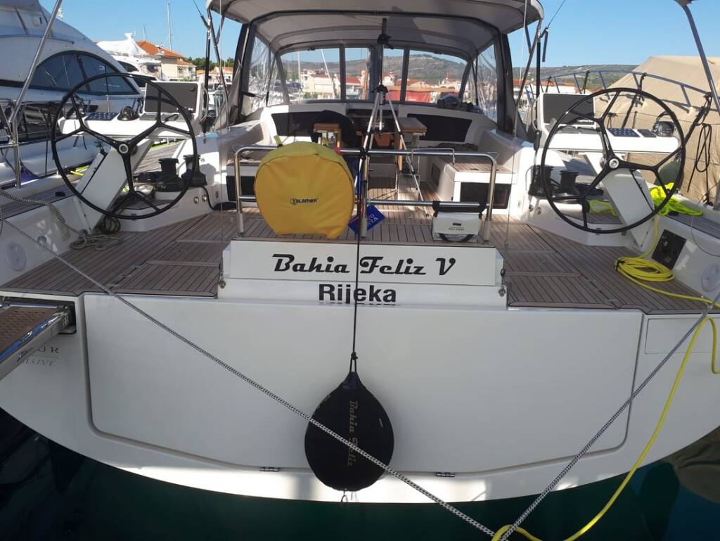 Dufour Exclusive 63 Bahia Feliz V