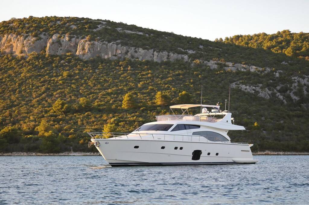 Ferretti Yachts 681 Dominique