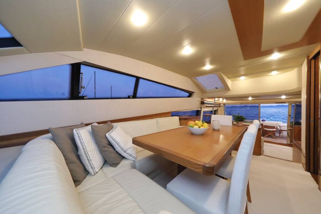 Ferretti Yachts 681 Dominique