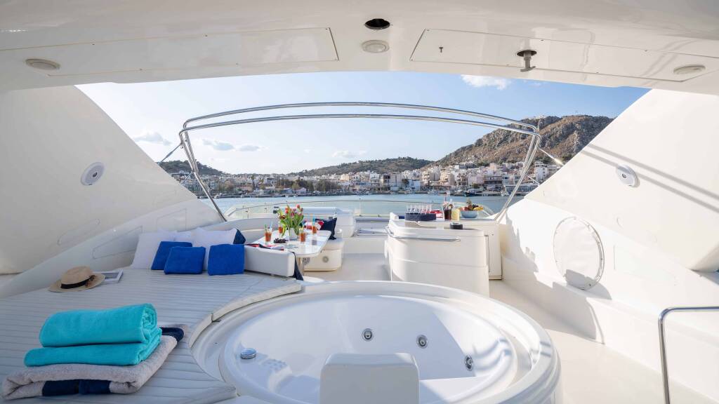 Ferretti Yachts 880 Estia YI