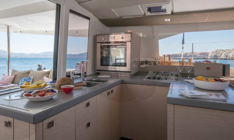 Fountaine Pajot Astrea 42 PRINCE DES MERS 