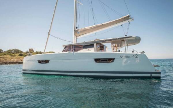 Fountaine Pajot Astrea 42 Ooga Chaka