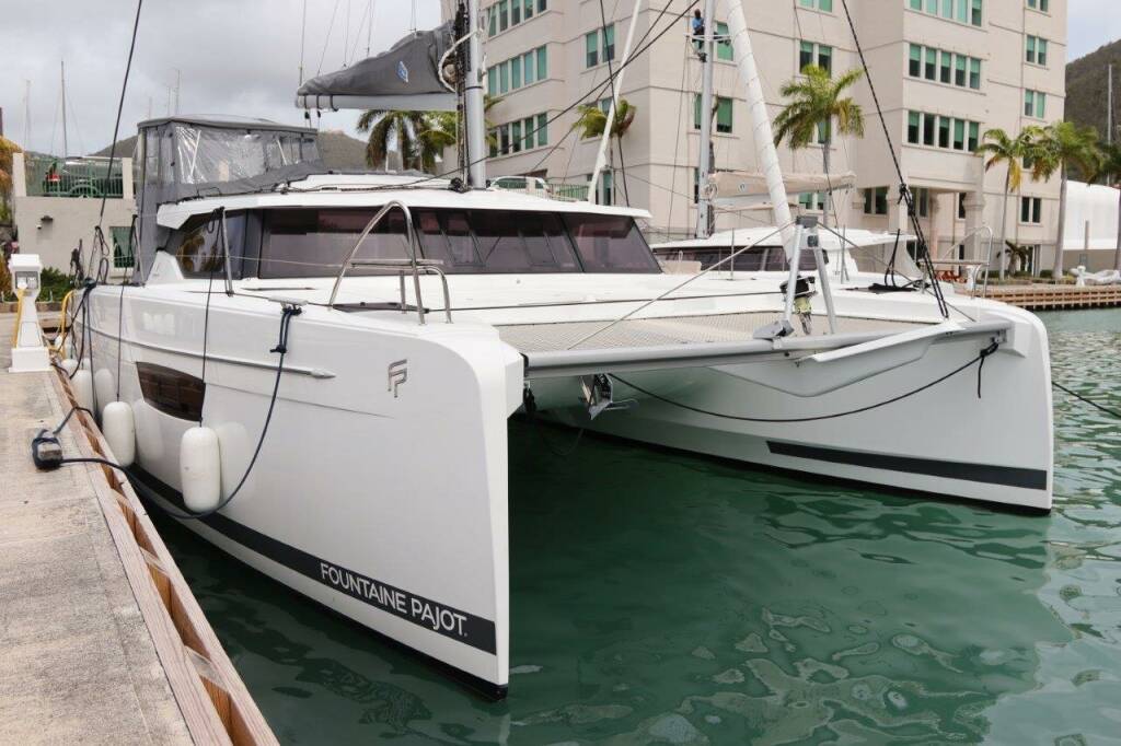 Fountaine Pajot Astrea 42 