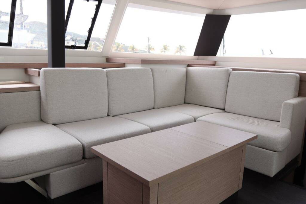 Fountaine Pajot Astrea 42 