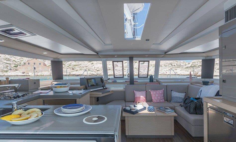 Fountaine Pajot Astrea 42 Vida