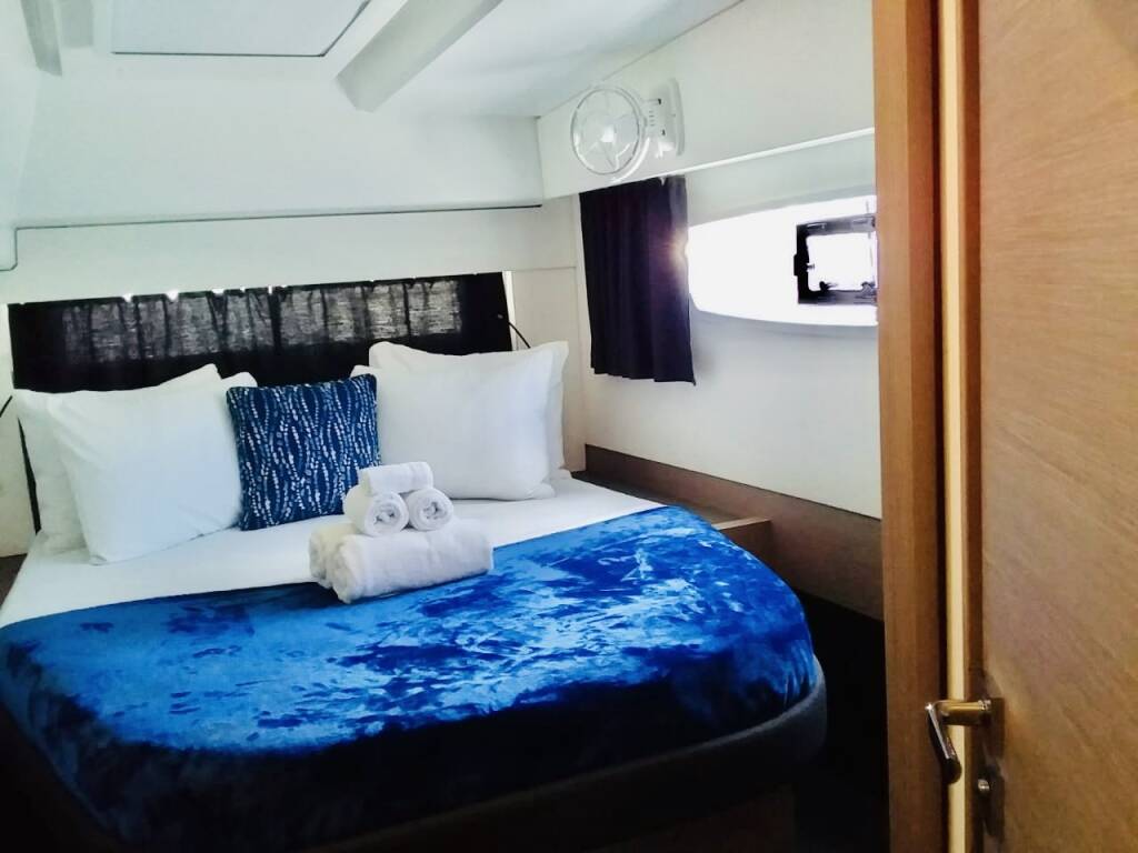 Fountaine Pajot Astrea 42 Serene Blue