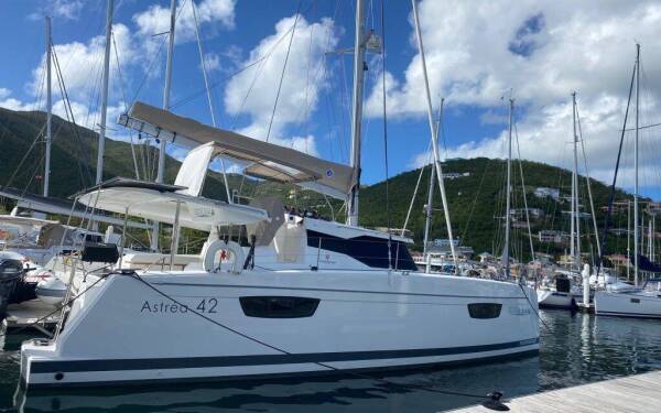 Fountaine Pajot Astrea 42 Serene Blue