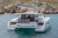 Fountaine Pajot Astrea 42 Agitation