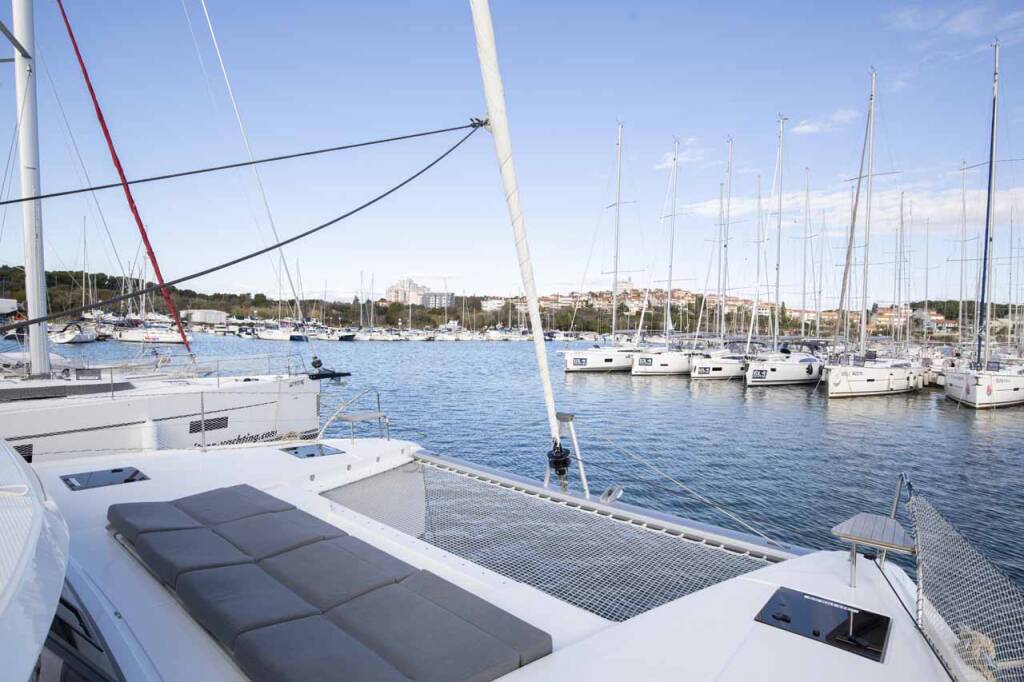 Fountaine Pajot Astrea 42 Follow the Sun