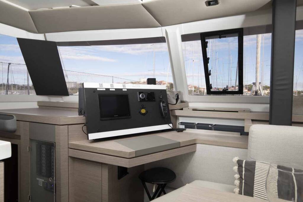 Fountaine Pajot Astrea 42 Follow the Sun