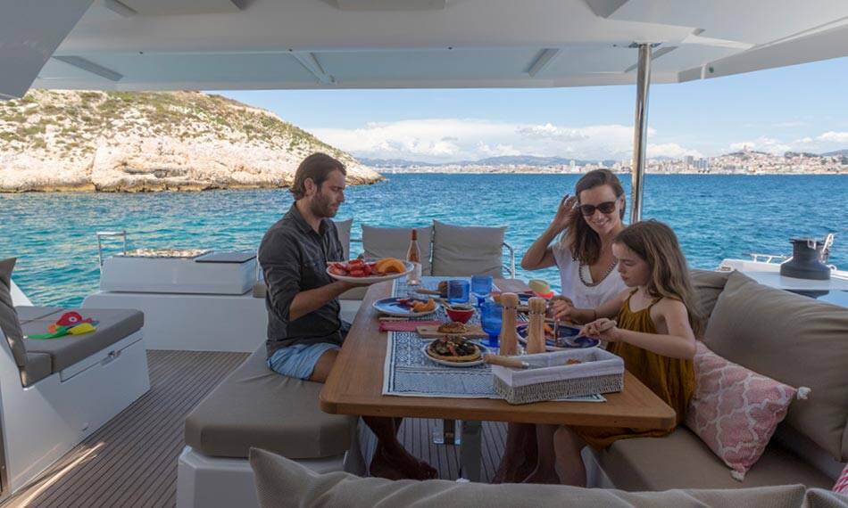 Fountaine Pajot Astrea 42 Felis