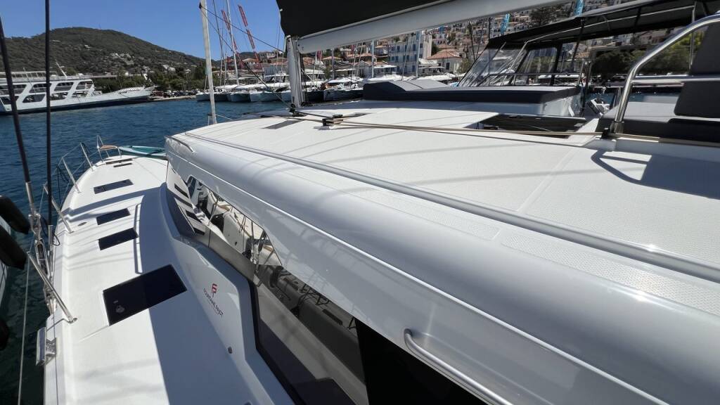 Fountaine Pajot Aura 51 Three Dee