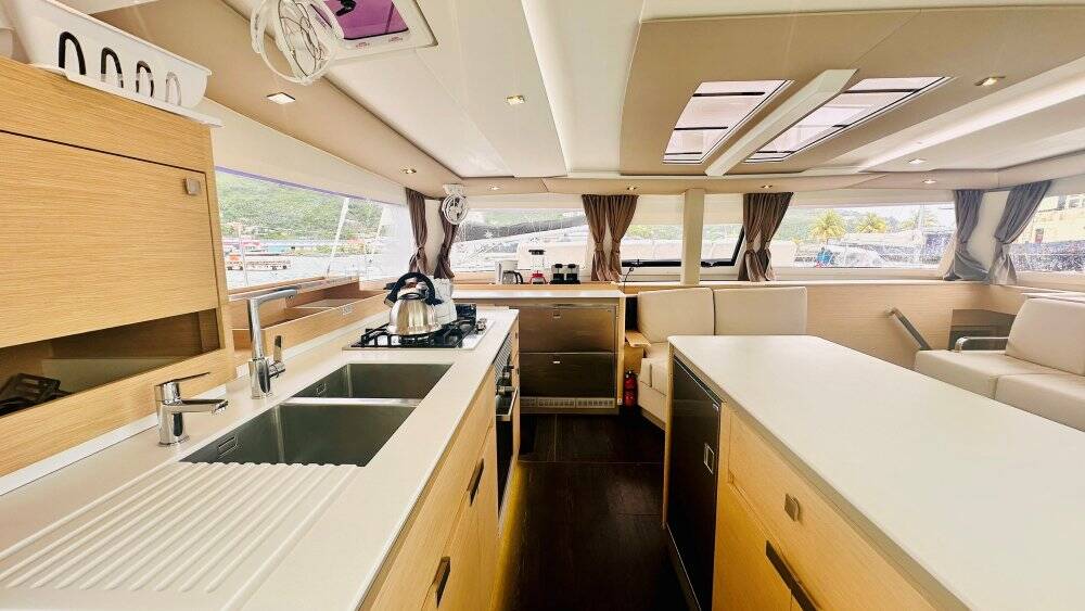 Fountaine Pajot Aura 51 Freedom