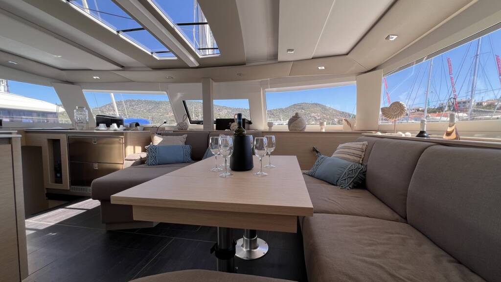 Fountaine Pajot Aura 51 My Precious "E"