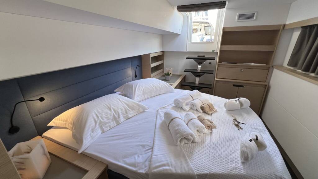 Fountaine Pajot Aura 51 My Precious "E"