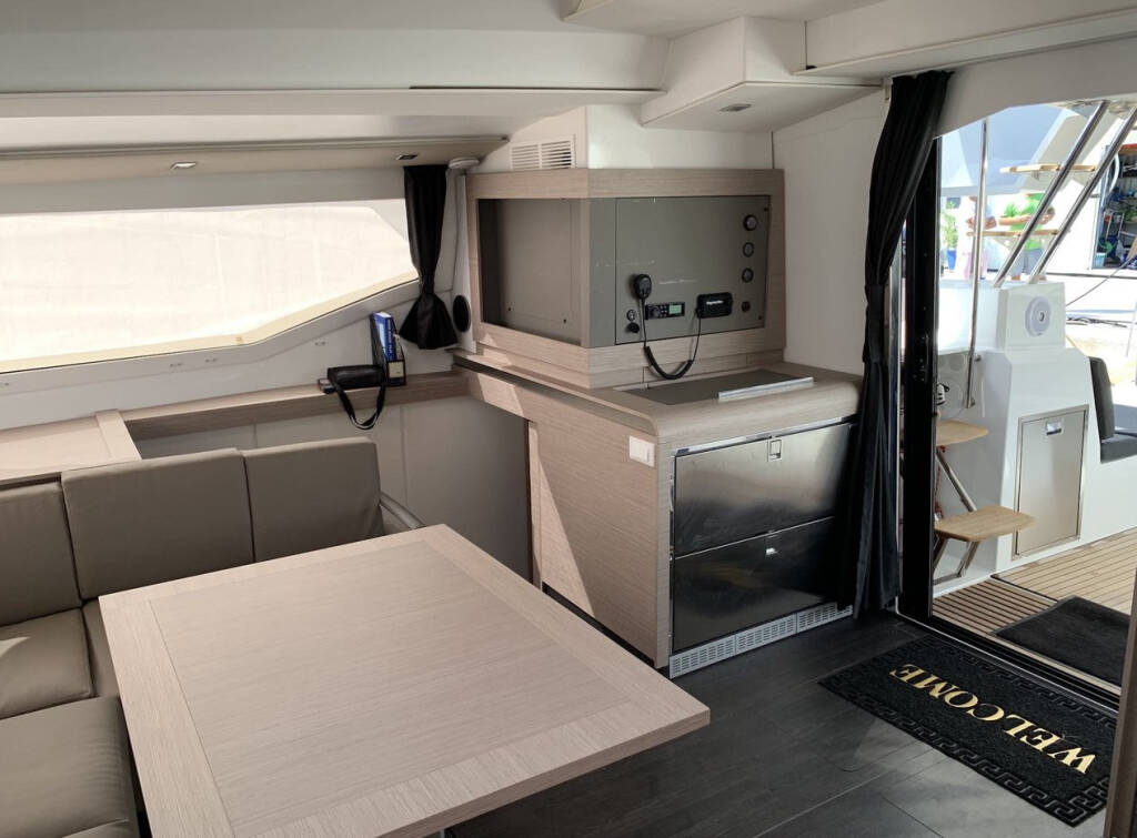 Fountaine Pajot Elba 45 Lazuli