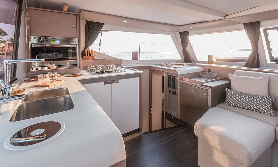 Fountaine Pajot Isla 40 SHRIMPY