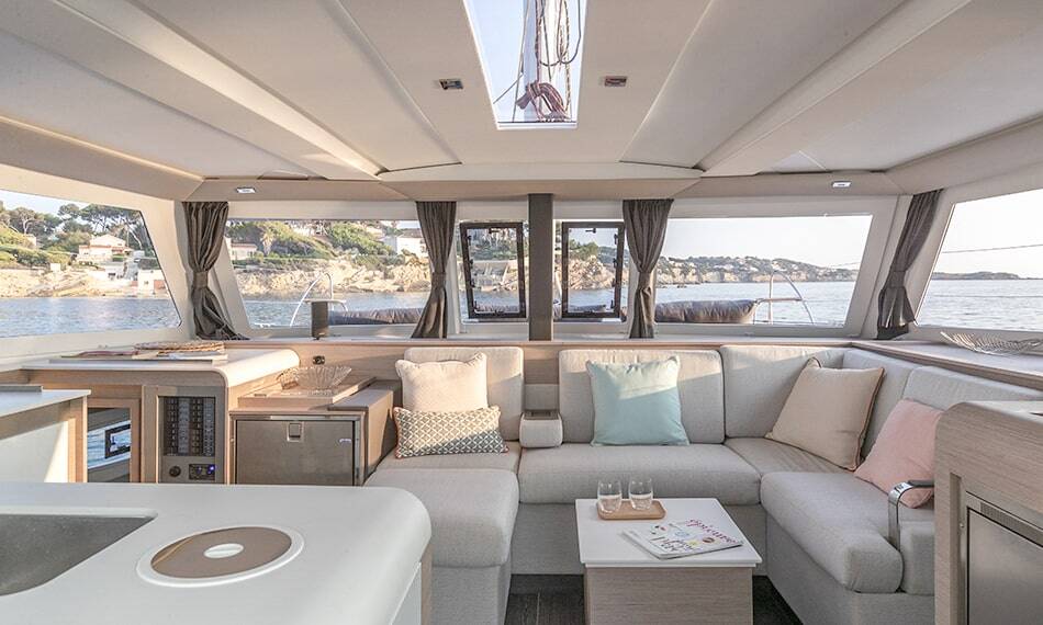 Fountaine Pajot Isla 40 ADISHATZ