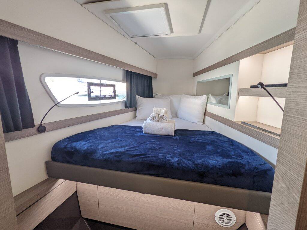 Fountaine Pajot Isla 40 Hoppy Choppy