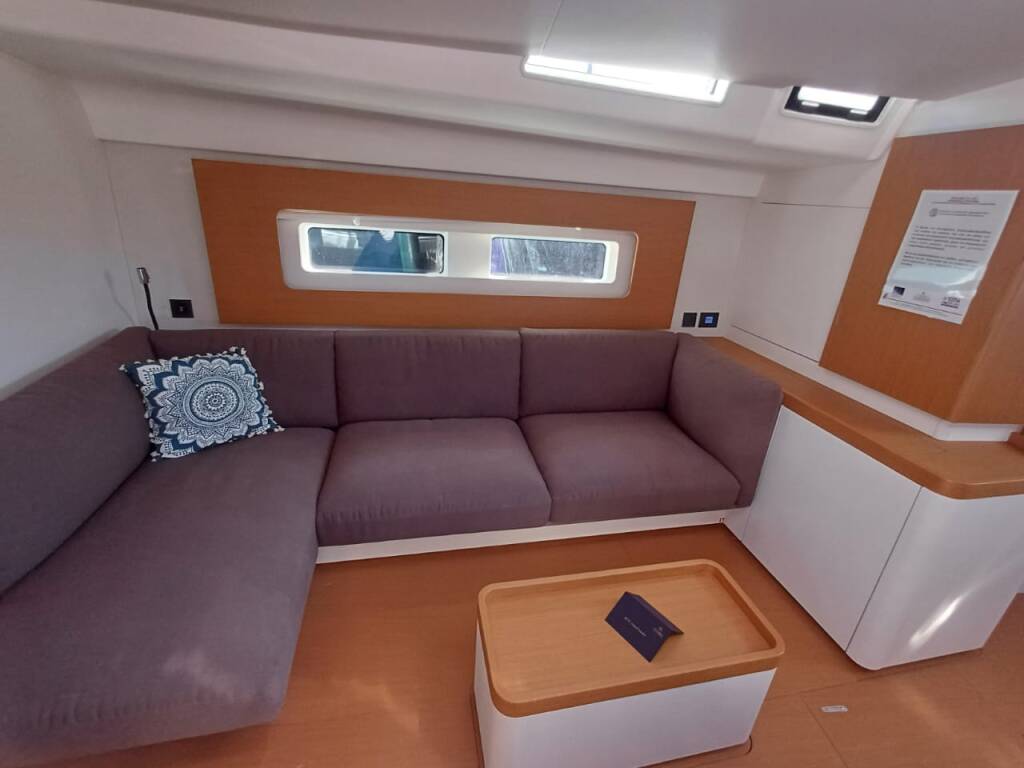 Catamaran Fountaine Pajot Isla 40 Emirel