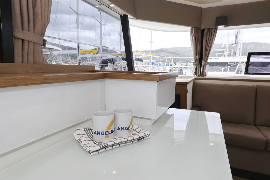 Fountaine Pajot MY 37 Dream Star