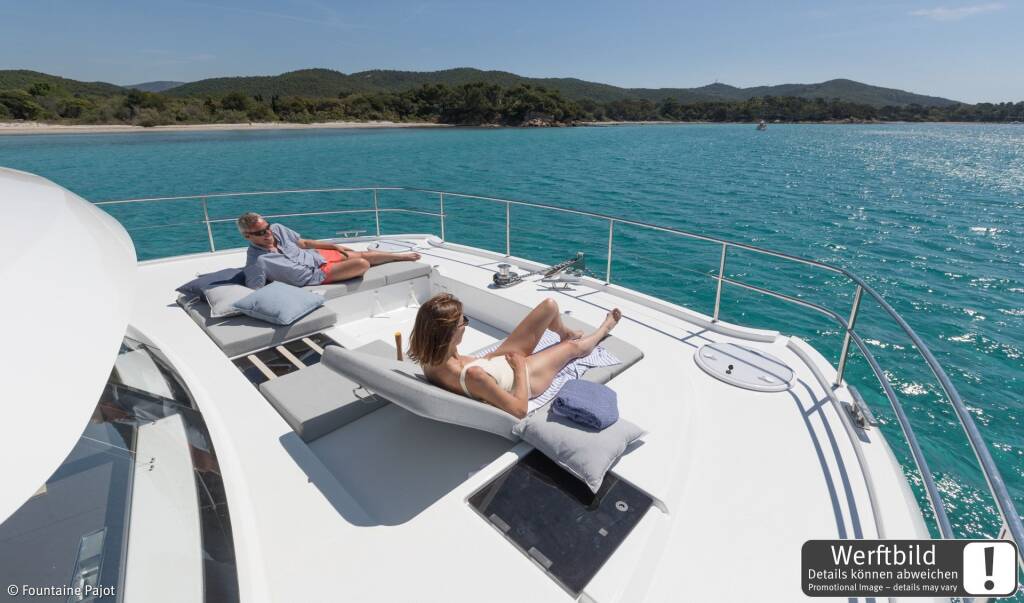 Power catamaran Fountaine Pajot MY6 Mamma Mia