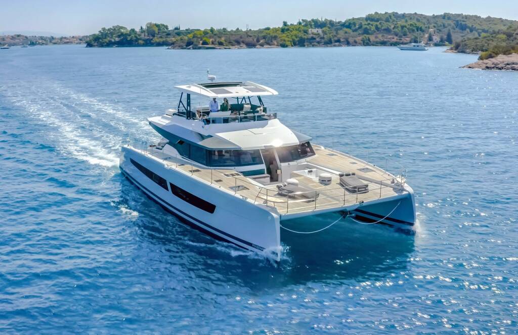 Fountaine Pajot Power 67 Dompe