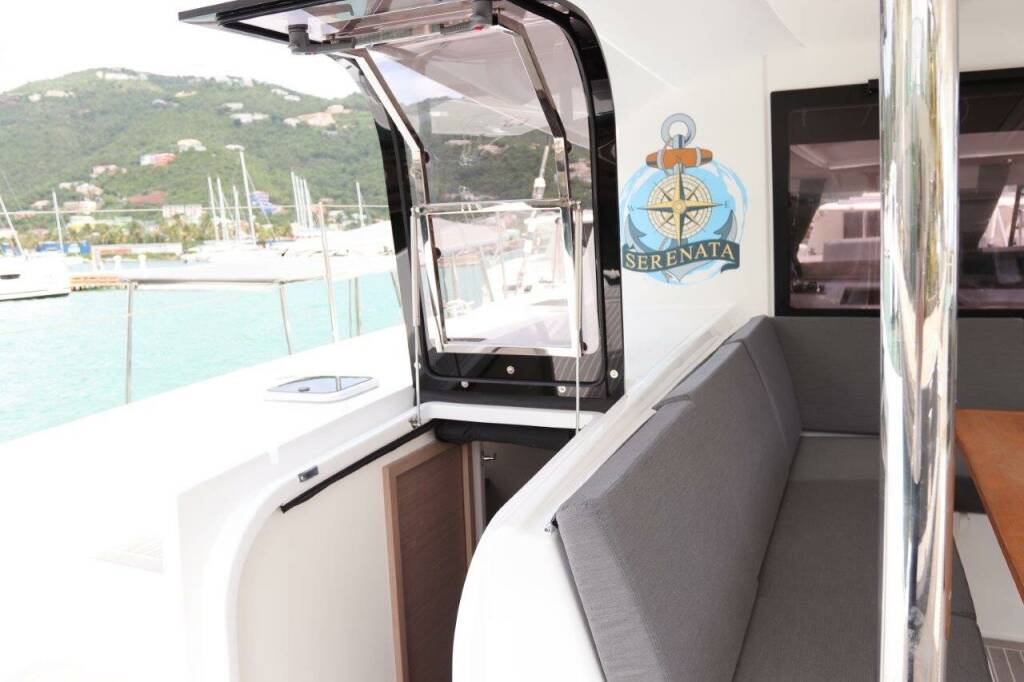 Catamaran Fountaine Pajot Saba 50 Serenata