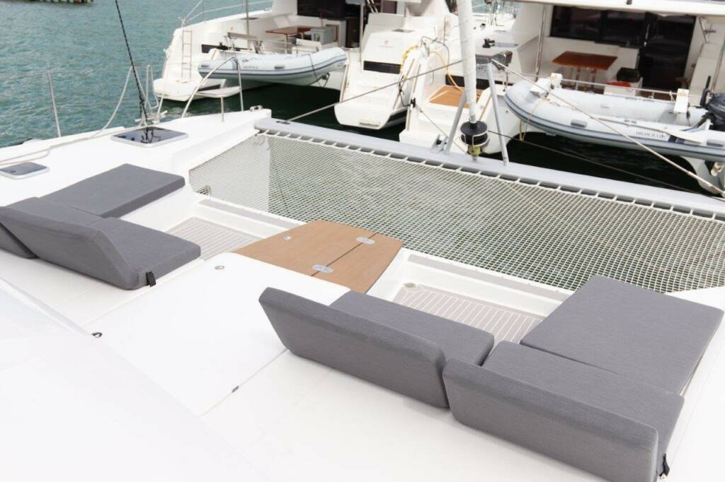 Catamaran Fountaine Pajot Saba 50 Serenata