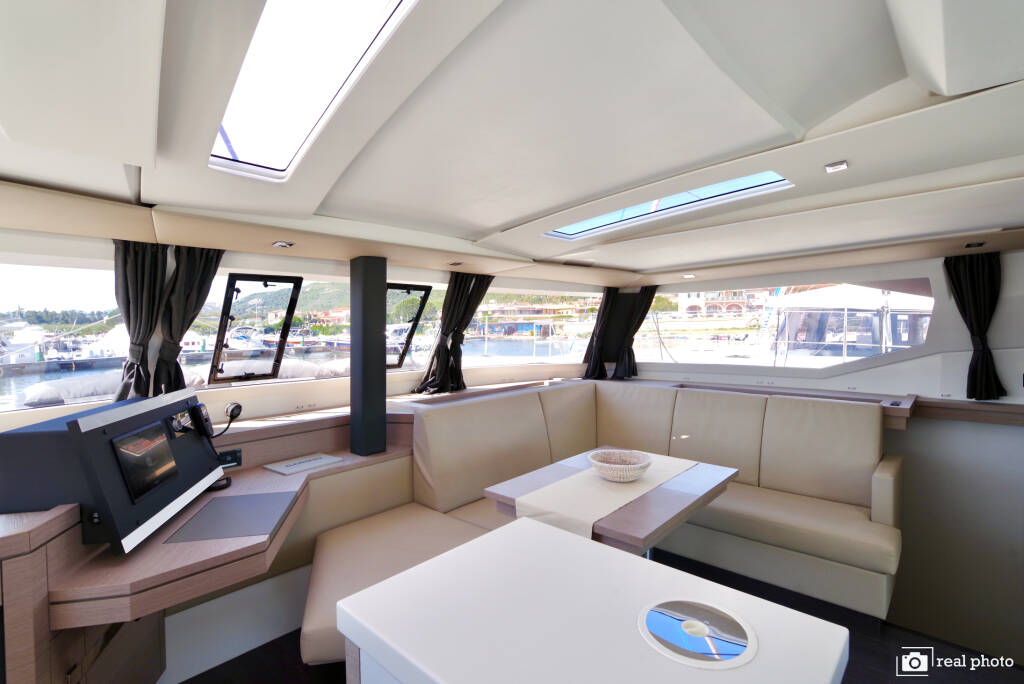 Fountaine Pajot Saona 47 Quintet Orsa 3