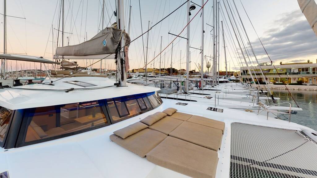 Fountaine Pajot Saona 47 Quintet Tamara V