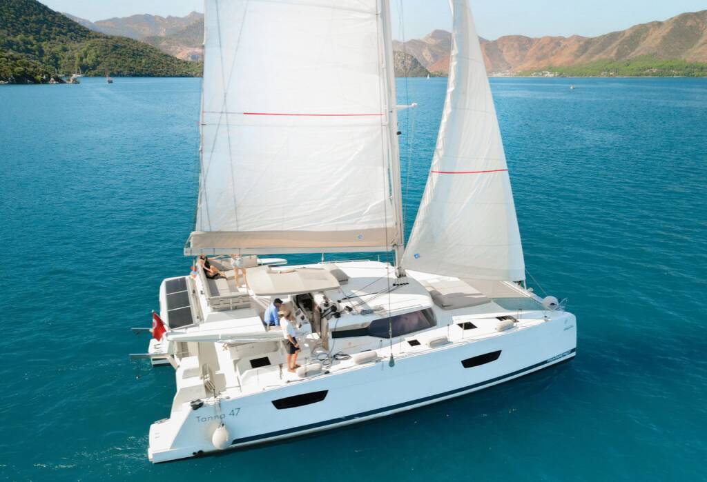 Fountaine Pajot Tanna 47 Angara