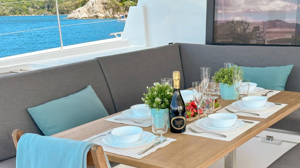 Fountaine Pajot Tanna 47 Smart Way